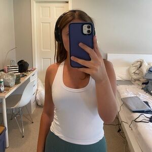 white lululemon tank